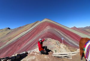 rainbow mountain peru