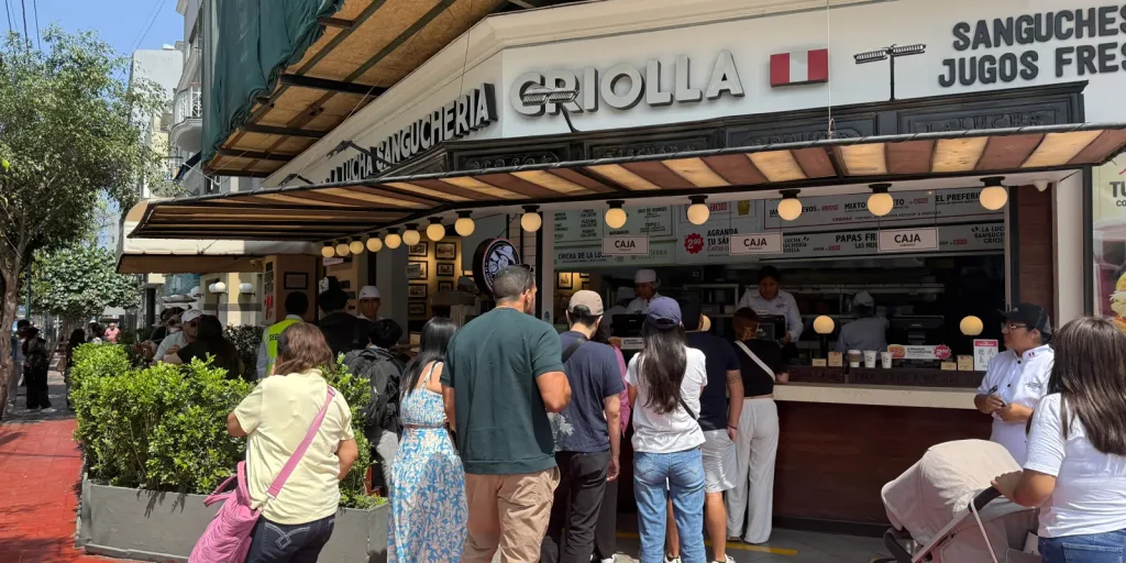 traditional sangucheria in peru